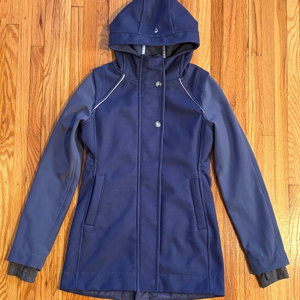 Girls Lululemon Ivivva jacket. Size 10